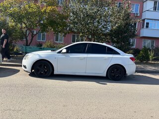 2010 Chevrolet Cruze I, белый, 600000 рублей, вид 4