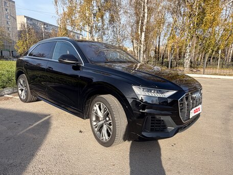 2019 Audi Q8 55 TFSI I (4M), чёрный, 5150000 рублей, вид 4