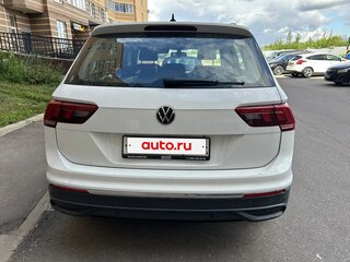 2021 Volkswagen Tiguan II Рестайлинг, белый, 1950000 рублей, вид 4