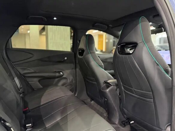 2026 BYD Dolphin 44.9 kWh I, синий, 1700000 рублей - вид 4