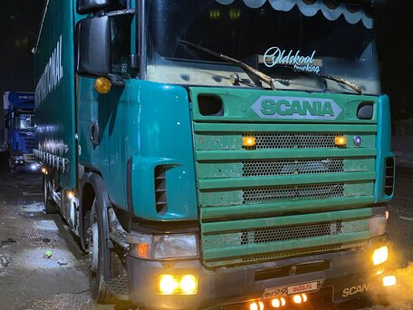 1999 Scania 4-Series, зелёный, 2050000 рублей, вид 2