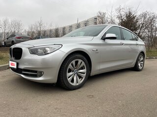 2010 BMW 5 серии Gran Turismo 530d xDrive VI (F10/F11/F07), серебристый, 1700000 рублей, вид 3