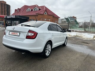 2018 Skoda Rapid I Рестайлинг, белый, 1150000 рублей, вид 3