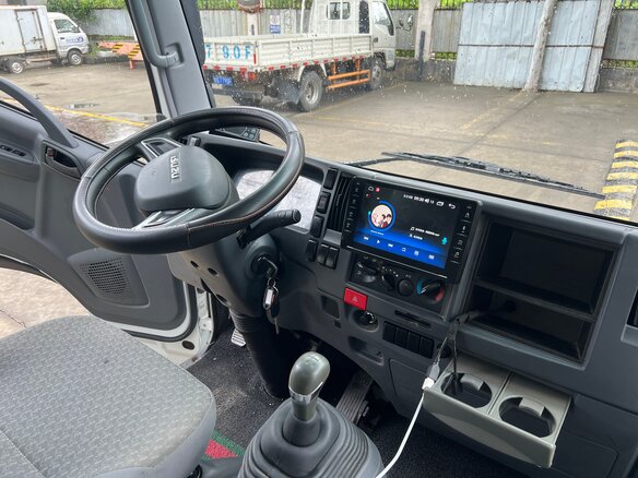 2021 Isuzu Elf (N-series), белый, 3650000 рублей - вид 4