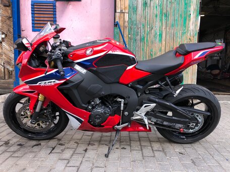 2017 Honda CBR 1000 RR/RA Fireblade, красный, 2500000 рублей, вид 4
