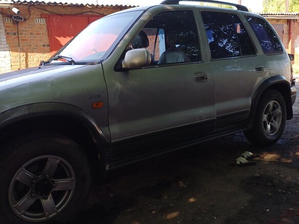 2003 Kia Sportage Grand I, серебристый, 350000 рублей - вид 5