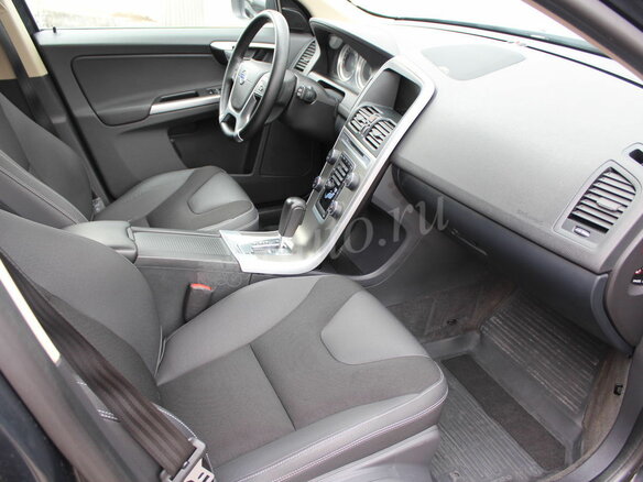 2010 Volvo XC60 I, серый - вид 4