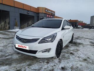 2015 Hyundai Solaris I Рестайлинг, белый, 1350000 рублей, вид 2