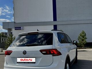 2021 Volkswagen Tiguan II Рестайлинг, белый, 2080000 рублей, вид 4