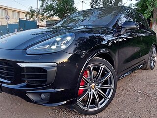 2015 Porsche Cayenne Diesel II Рестайлинг (958), чёрный, 3900000 рублей, вид 1