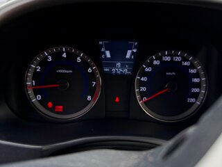 2014 Hyundai Solaris I, чёрный, 800000 рублей, вид 5