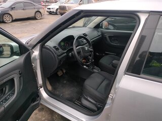 2011 Skoda Fabia II Рестайлинг, серый, 1050000 рублей, вид 5