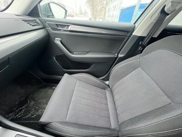 2019 Skoda Superb III Рестайлинг, серый, 2500000 рублей - вид 20