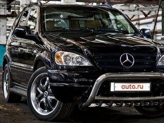 1999 Mercedes-Benz M-Класс 430 I (W163), чёрный, 600000 рублей, вид 1