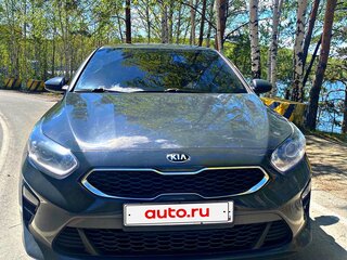 2018 Kia Ceed III, серый, 1600000 рублей, вид 5