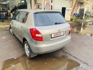 2012 Skoda Fabia II Рестайлинг, серый, 660000 рублей, вид 3