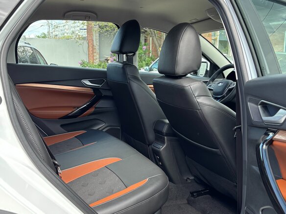2024 Lada (ВАЗ) Vesta SW Cross I Рестайлинг (NG), белый, 1747000 рублей - вид 6