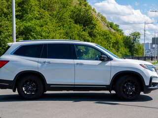 2021 Honda Pilot 9AT III Рестайлинг, белый, 6499000 рублей, вид 3