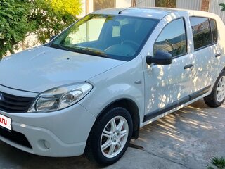 2012 Renault Sandero I, белый, 470000 рублей, вид 1