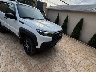 2025 Lada (ВАЗ) Niva Travel I Рестайлинг, белый, 1490000 рублей, вид 1