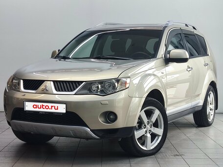Mitsubishi Outlander II