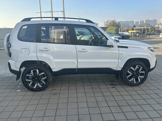 2026 Lada (ВАЗ) Niva Travel I Рестайлинг, белый, 1789000 рублей, вид 4