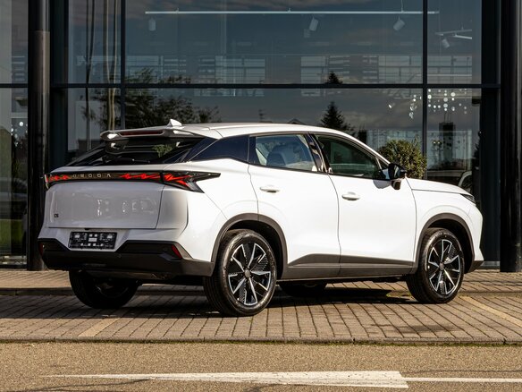 2026 Omoda C5 II, белый, 2495000 рублей - вид 5