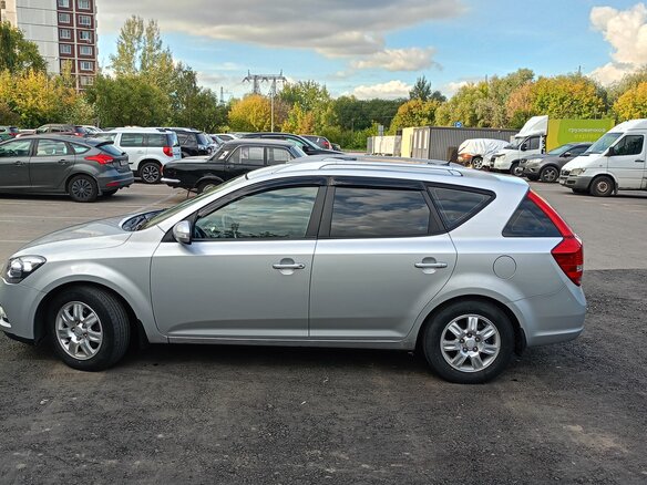 2011 Kia Ceed I Рестайлинг, серебристый, 750000 рублей - вид 1