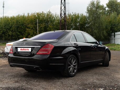 2010 Mercedes-Benz S-Класс 350 V (W221) Рестайлинг, чёрный, 1690000 рублей, вид 3