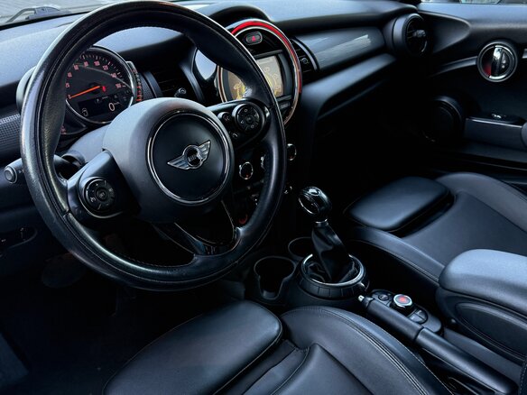 2015 Mini Hatch Cooper III (F55/F56), красный, 1260000 рублей - вид 12