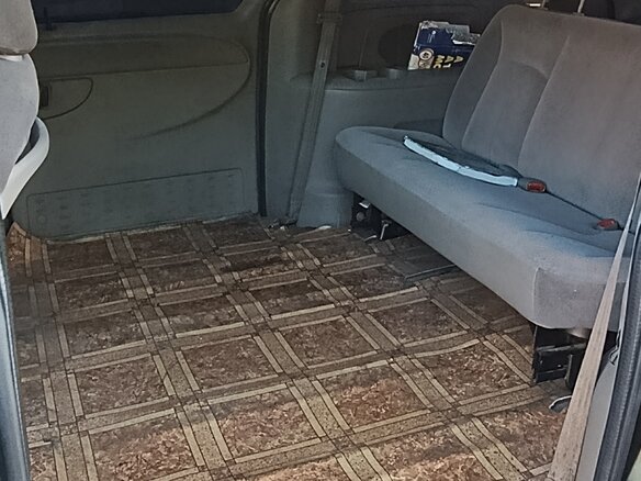 2003 Chrysler Voyager IV, серый, 300000 рублей - вид 21