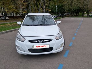 2012 Hyundai Solaris I, белый, 699990 рублей, вид 2