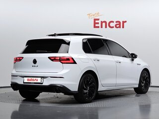 2021 Volkswagen Golf VIII, белый, 1734911 рублей, вид 4