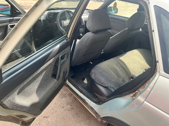2002 Lada (ВАЗ) 2110, серебристый, 95000 рублей - вид 18