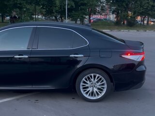2019 Toyota Camry VIII (XV70), чёрный, 2700000 рублей, вид 5