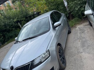 2014 Skoda Rapid I, белый, 650000 рублей, вид 2