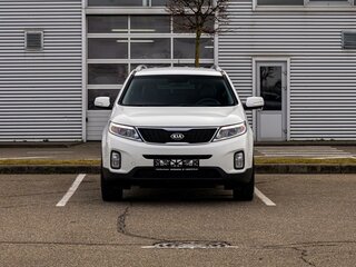 2019 Kia Sorento II Рестайлинг, белый, 1832000 рублей, вид 2