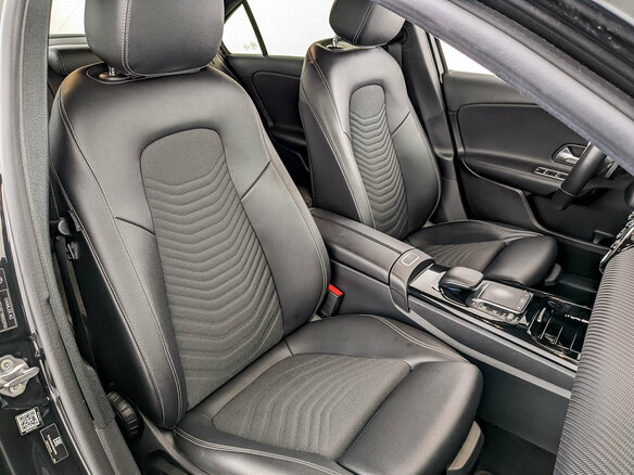2018 Mercedes-Benz A-Класс 200 IV (W177), чёрный, 2160000 рублей - вид 18