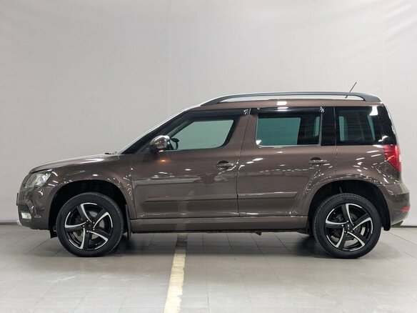 2016 Skoda Yeti I Рестайлинг, коричневый, 1685000 рублей - вид 5