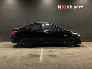 2013 Hyundai Solaris I, чёрный, 830000 рублей, вид 4