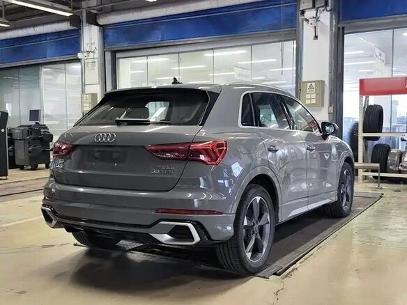 2022 Audi Q3 35 TFSI II (F3), серый - вид 5
