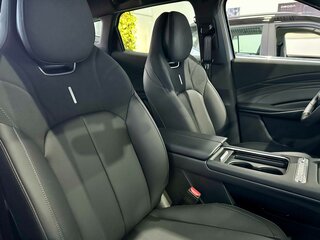 2026 Omoda C7, серый, 3299000 рублей, вид 2