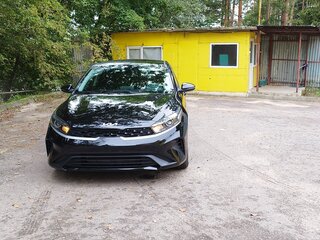 2022 Kia Forte III Рестайлинг, жёлтый, 1820000 рублей, вид 2