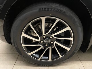 2017 Land Rover Range Rover Sport II, чёрный, 4200000 рублей, вид 4