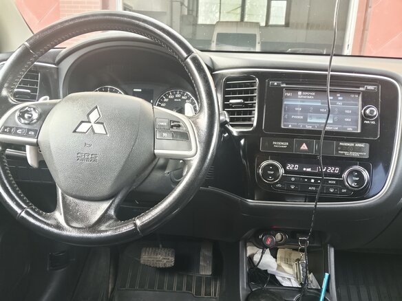 2013 Mitsubishi Outlander III, серебристый - вид 5