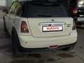 2010 Mini Hatch One II (R56) Рестайлинг, белый, 720000 рублей - вид 2