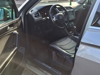 2018 Volkswagen Tiguan II, серебристый, 2500000 рублей, вид 5