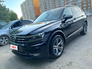 2020 Volkswagen Tiguan Allspace II, чёрный, 3510000 рублей, вид 2