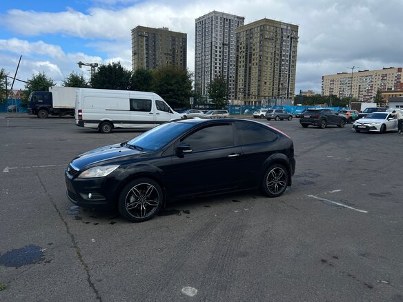 2010 Ford Focus II Рестайлинг, чёрный
