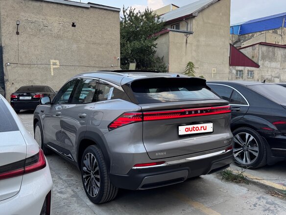 2026 Geely Galaxy M7, серый, 2340000 рублей - вид 3
